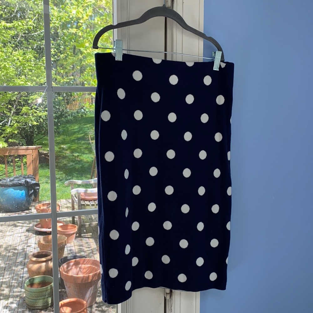 Chaps navy white polka dot knit skirt s/p $12